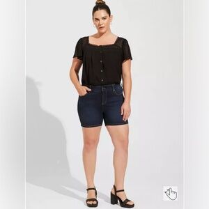 NWT Torrid Bombshell High Rise 5” Denim Shorts Size 22 Premium Stretch Plus Size